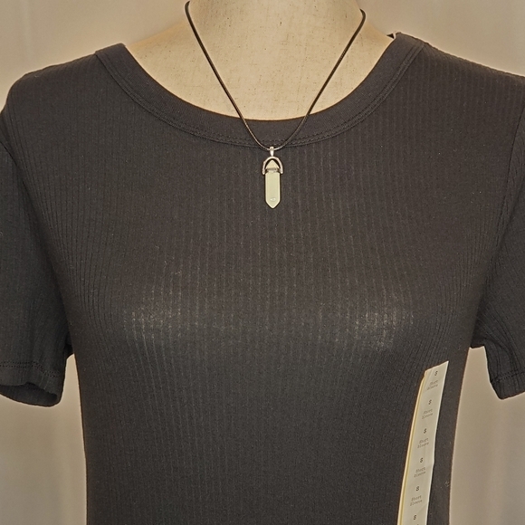 Glow in the Dark Luminous Stone Pendant - Picture 3 of 7